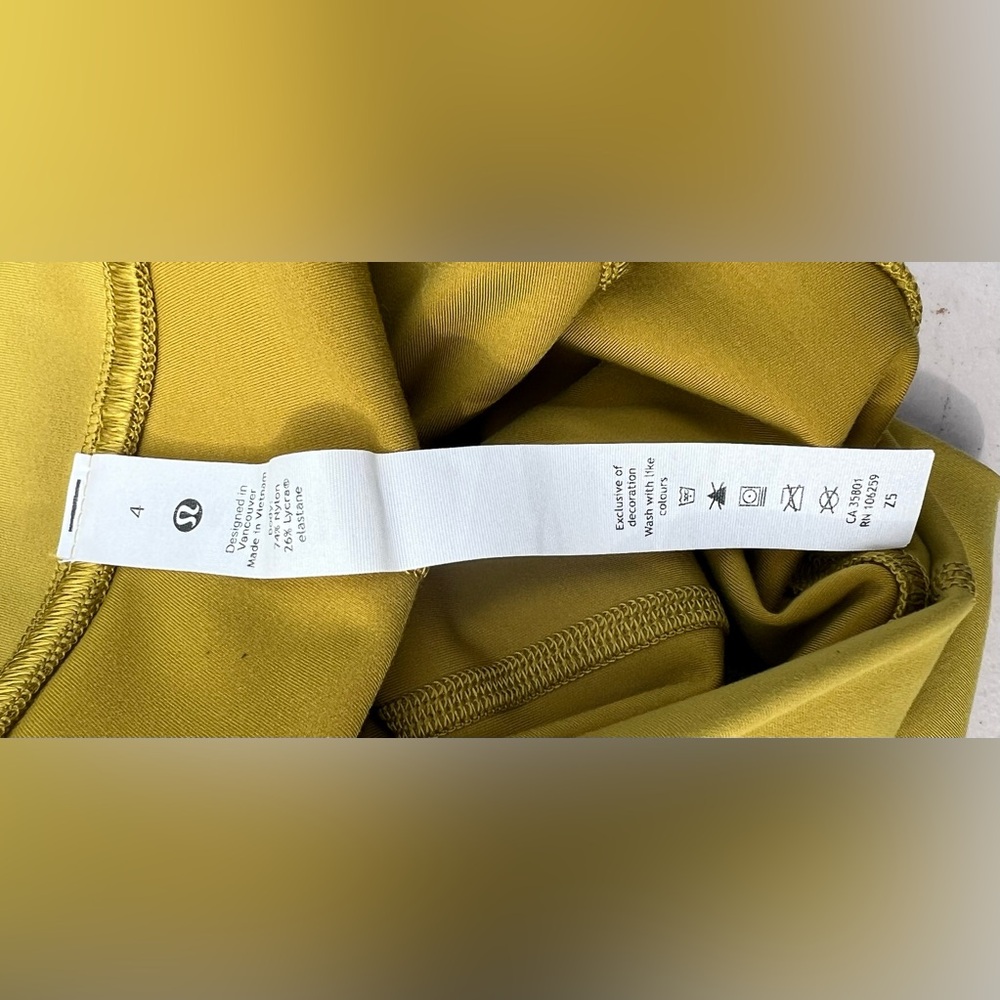 Lululemon InStill High-Rise Tight 25" Size 4 Auric Gold - Picture 5 of 7